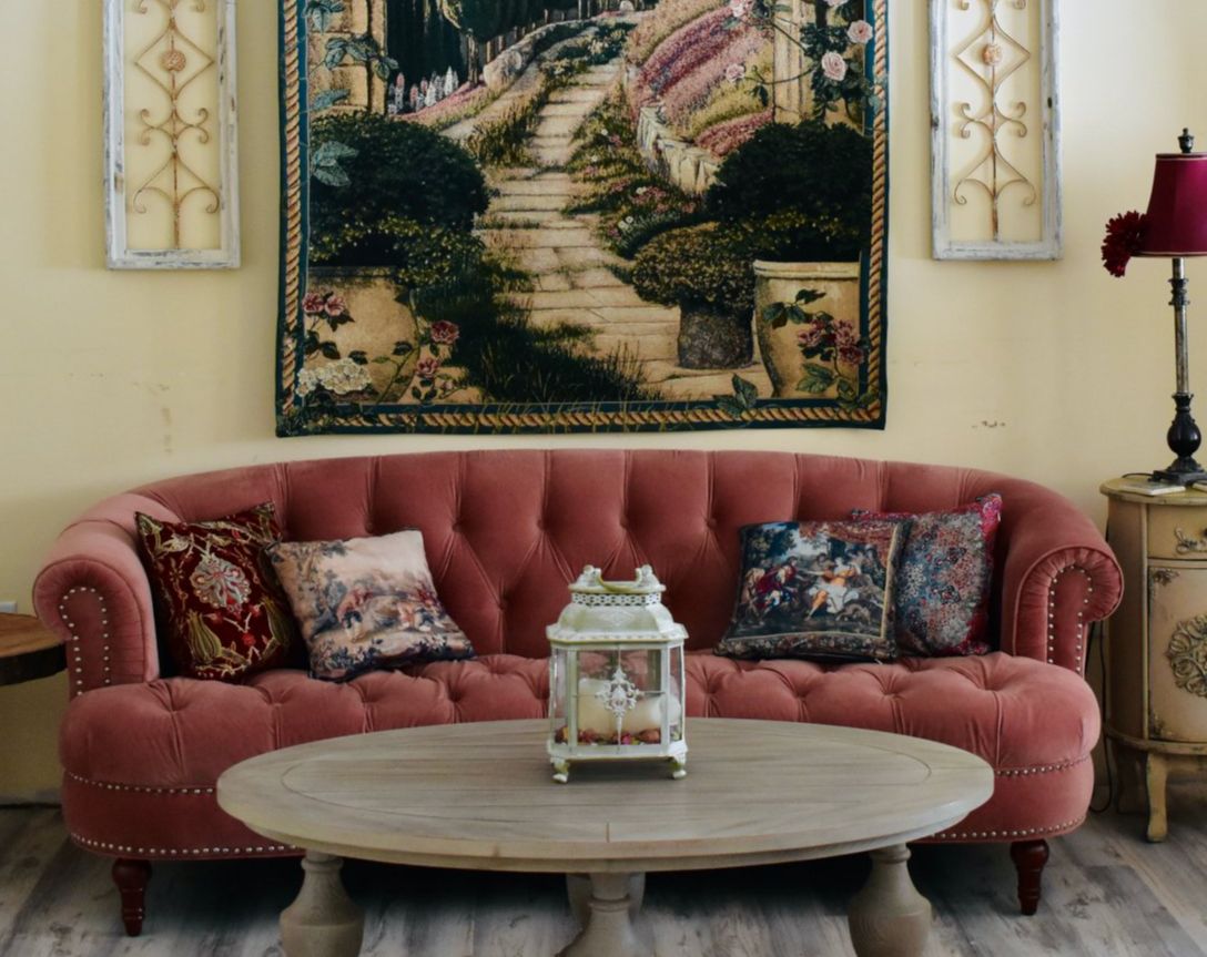 Photo by <a href="https://unsplash.com/@hutomoabrianto?utm_source=unsplash&utm_medium=referral&utm_content=creditCopyText">Hutomo Abrianto</a> on <a href="https://unsplash.com/s/photos/witchy-home?license=free&utm_source=unsplash&utm_medium=referral&utm_content=creditCopyText">Unsplash</a>   